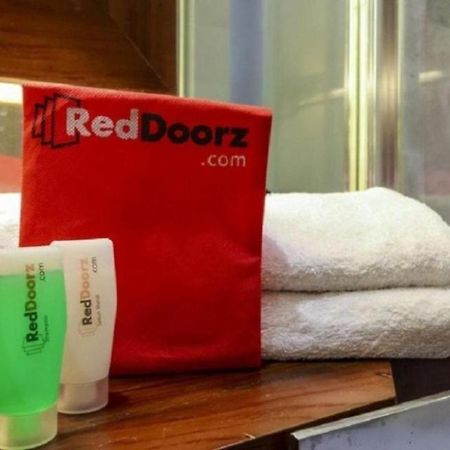 Reddoorz Plus Near Universitas Negeri Yogyakarta Exteriér fotografie