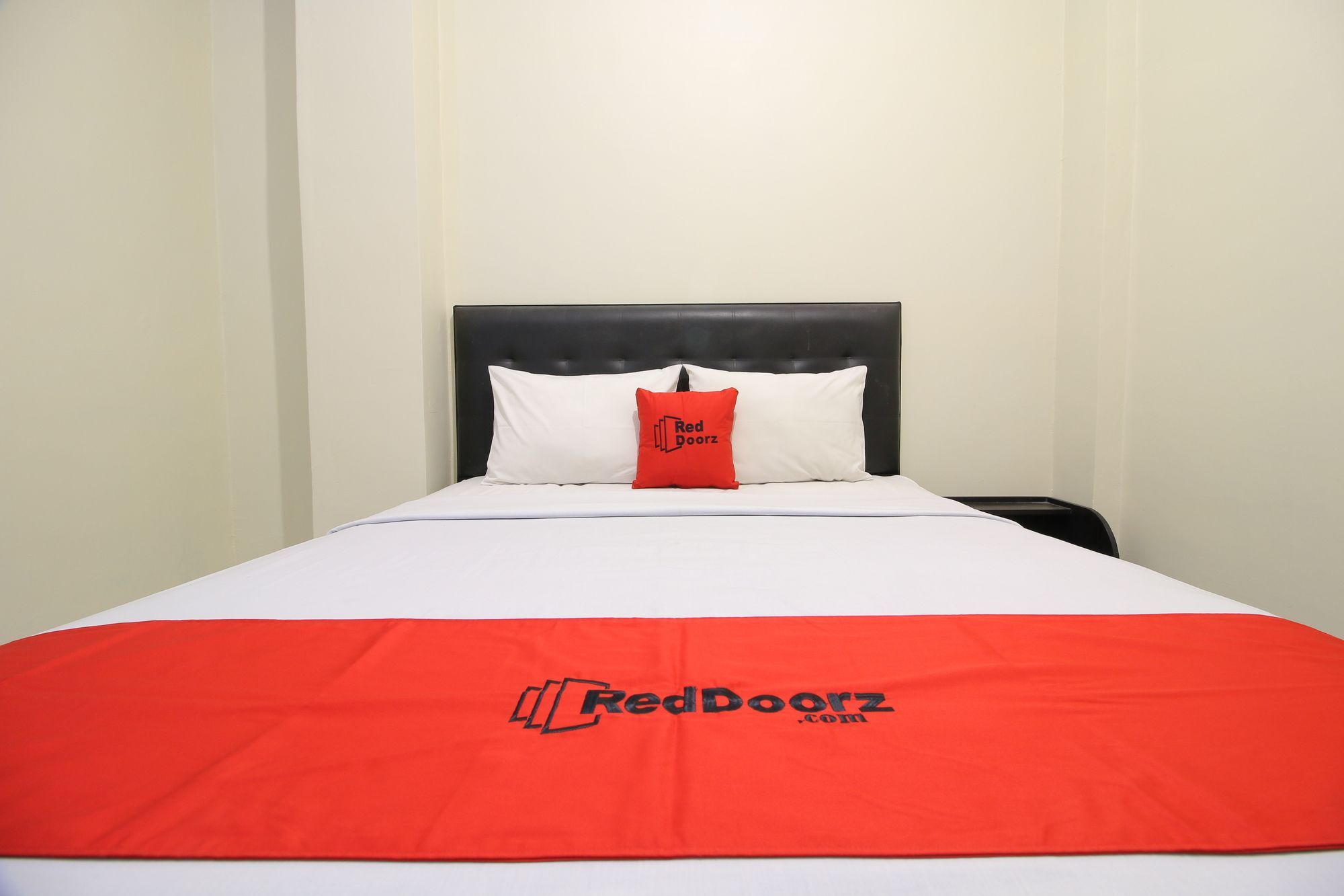 Reddoorz Plus Near Universitas Negeri Yogyakarta Exteriér fotografie