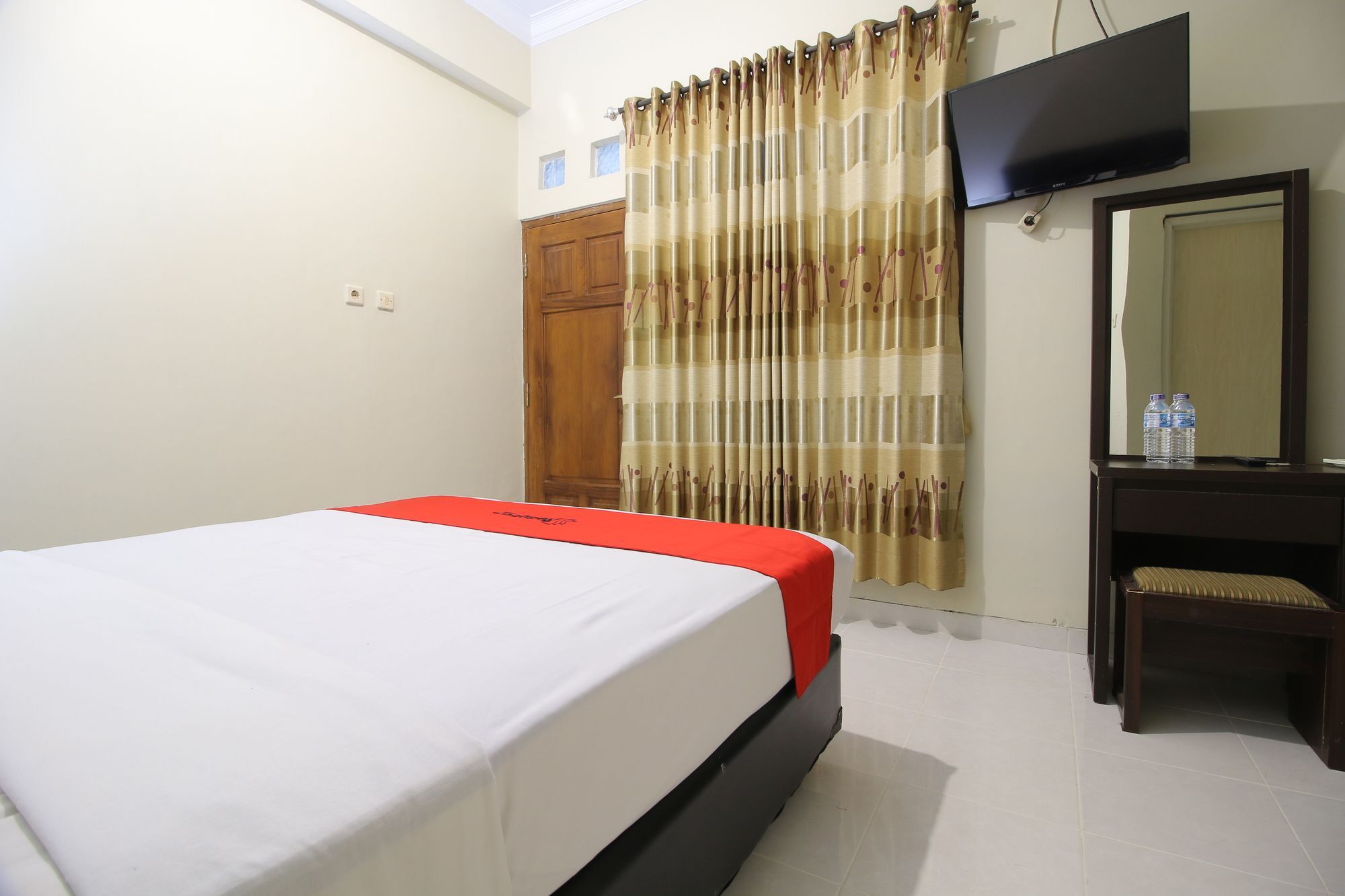 Reddoorz Plus Near Universitas Negeri Yogyakarta Exteriér fotografie