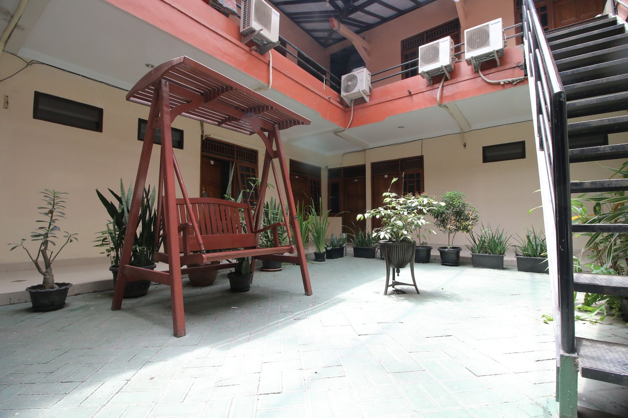 Reddoorz Plus Near Universitas Negeri Yogyakarta Exteriér fotografie