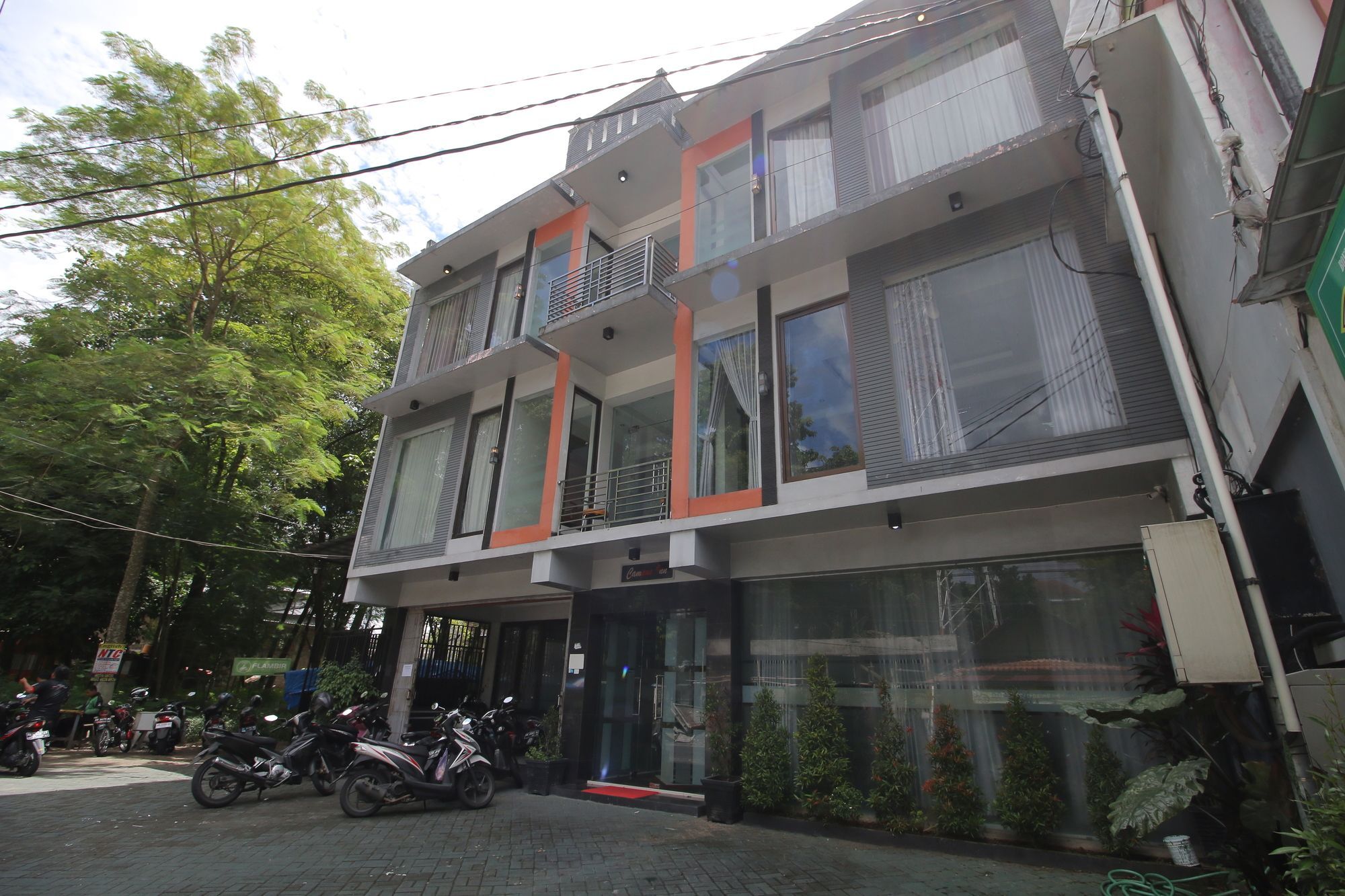 Reddoorz Plus Near Universitas Negeri Yogyakarta Exteriér fotografie